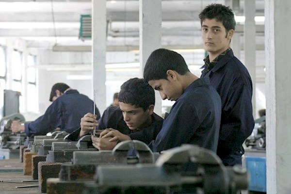 دیپلمه ها زودتر جذب بازار می شوند